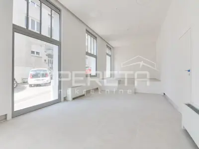 STROGI CENTAR, POSLOVNI PROSTOR, 116 m², ULIČNI LOKAL. - 3