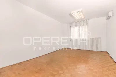 Stan 87 m², Knežija, lift i dvostrana orijentacija - 4