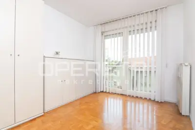 Stan 87 m², Knežija, lift i dvostrana orijentacija - 9