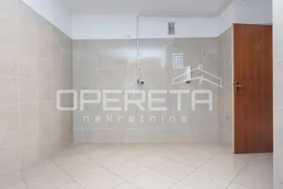 Stan 87 m², Knežija, lift i dvostrana orijentacija - 3