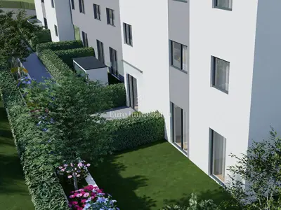 Apartments in Makarska, 500 m from the sea and panoramic views - 11