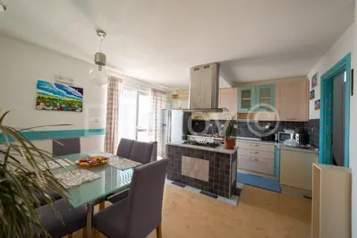 Kuća 650 m², Podstrana uz plažu i otvoren pogled na more - 18