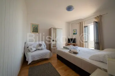 Kuća 650 m², Podstrana uz plažu i otvoren pogled na more - 22
