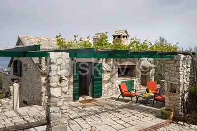 Kuća 104 m², Povlja - panoramski pogled na more - 3