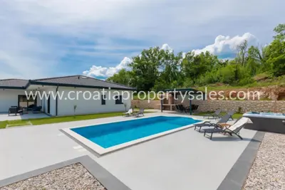 Vila u Makarskoj, bazen i panoramski pogled - 2