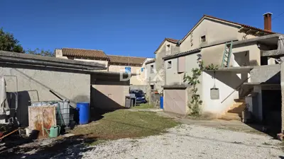 Steinhaus 233 m², Višnjan - neues Dach und Baugenehmigung - 2