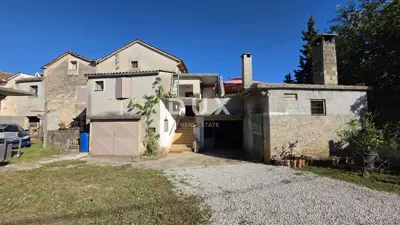 Steinhaus 233 m², Višnjan - neues Dach und Baugenehmigung
