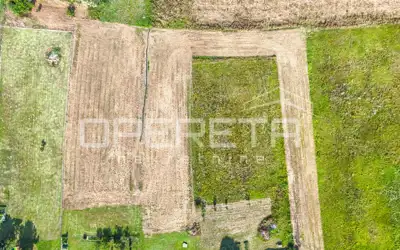 Zemljište 2.564 m², Vrbovec - stambena zona i blizina centra