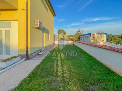 Haus 667 m², Umag Umgebung - 5 Studioapartments - 18