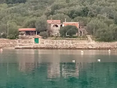 Poslovno-stambeni objekt, Rava, prvi red do mora - 8
