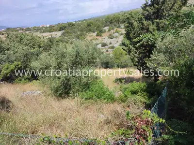 Zemljište, Brač, 695 m², 190 000 € - 3