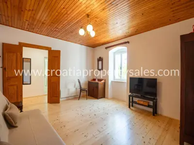 Kuća 342 m², Stari Grad - povijesno imanje s privatnim vrtom - 16