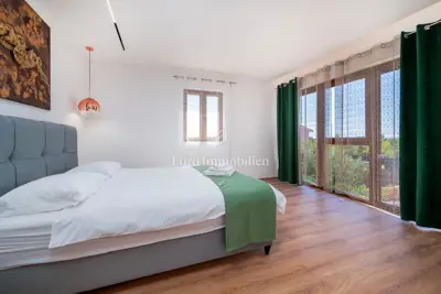 House for sale in Labin, 188 m² - 21
