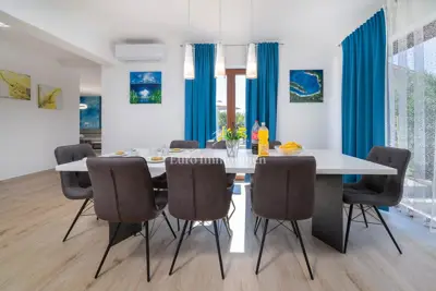 House for sale in Labin, 188 m² - 4