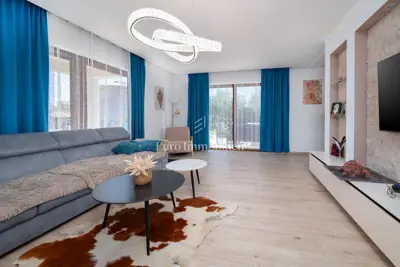 House for sale in Labin, 188 m² - 8
