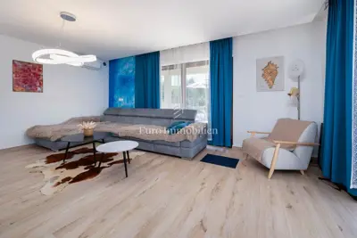 House for sale in Labin, 188 m² - 2