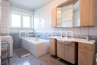 Apartment for rent in Maksimir, 157 m² - 12