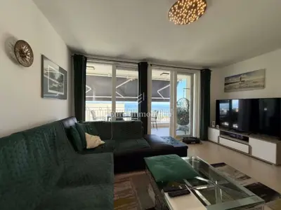 Stan 71 m², Makarska - panoramski pogled na more