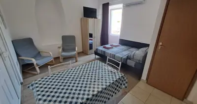 Wohnung 90 m², Pula Centar - 4 Studioapartments - 7
