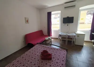 Wohnung 90 m², Pula Centar - 4 Studioapartments - 20
