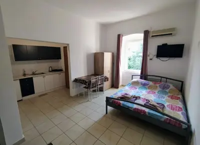 Wohnung 90 m², Pula Centar - 4 Studioapartments - 4