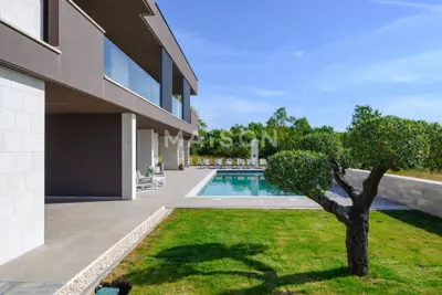 Villa 208 m², Krnica - atemberaubender Panoramablick auf das Meer - 8