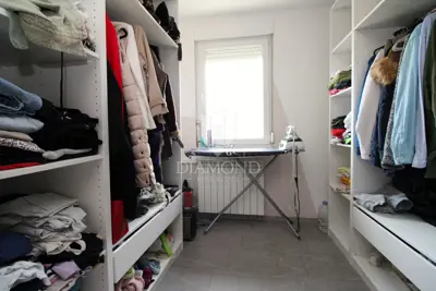 Stan, Kastav, 3 sobe, balkon i 2 parkirna mjesta - 10