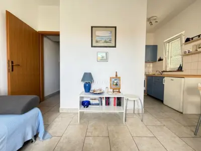 Apartman 35 m², Novalja - terasa i djelomičan pogled na more - 7