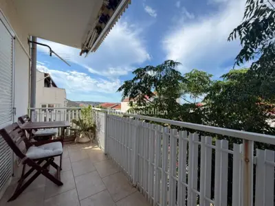 Apartman 35 m², Novalja - terasa i djelomičan pogled na more - 3