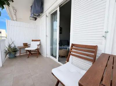 Apartman 35 m², Novalja - terasa i djelomičan pogled na more - 4