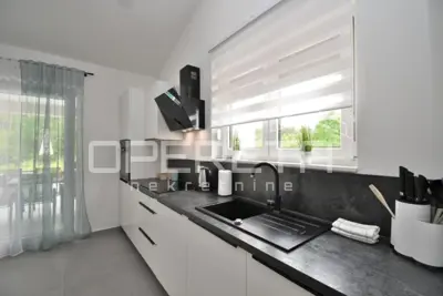 House for sale in Labin, 130 m² - 12