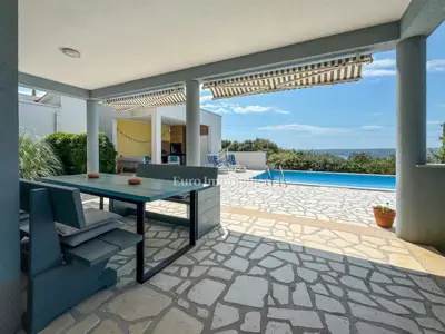 House for sale in Viškovići, 188 m² - 2
