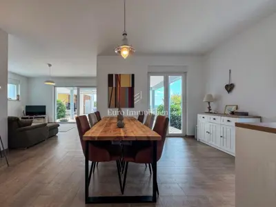 House for sale in Viškovići, 188 m² - 10