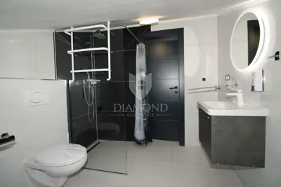 Penthouse 75 m², Bribir - Dachterrasse und 2 Badezimmer - 10