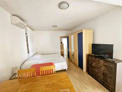 Opportunity! House with three apartments near Malinska, island of Krk - 11