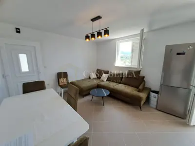 Apartman na Rabu, Palit - pogled na grad i terasa
