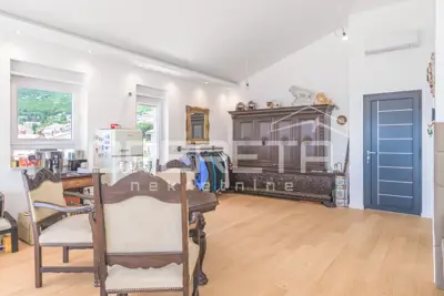 Stan 71 m², Matulji - pogled na more i dva balkona - 10