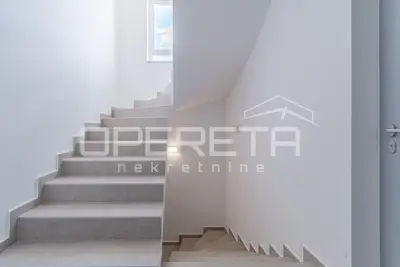 Stan 71 m², Matulji - pogled na more i dva balkona - 15