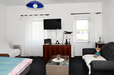 Kuća 100 m², Fužine - pogled na jezero - 6