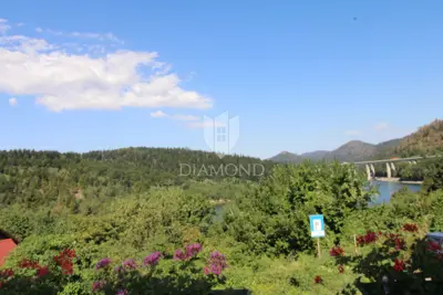 Kuća 100 m², Fužine - pogled na jezero