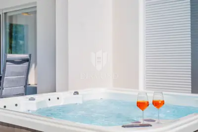 Labin, modern single-storey house with pool - 18