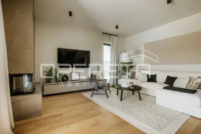Istria, Poreč surroundings - modern semi-detached house with pool - 700 m from the sea - 10