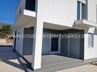 Haus 137 m², Kaštela - freier Blick auf die Bucht und Split - 2