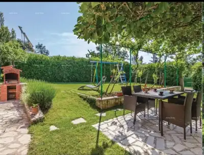 Kuća u Žminju, bazen i uređena okućnica - 4