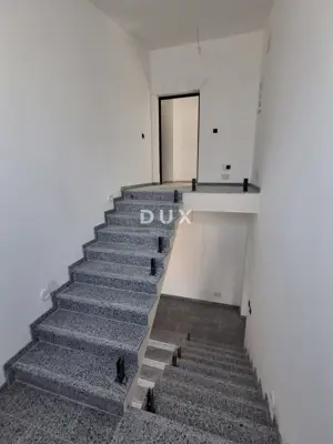 Apartment 93 m², Pag - penthouse in new construction, terrace with sea view - 13