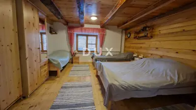 House 260 m², Fužine - pool and yard - 10
