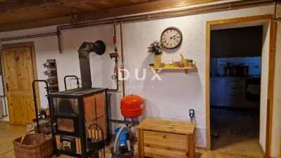 House 260 m², Fužine - pool and yard - 8
