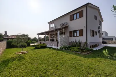 House 294 m², Štokovci - quiet location and privacy - 6