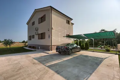 House 294 m², Štokovci - quiet location and privacy - 7