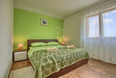 House 294 m², Štokovci - quiet location and privacy - 20